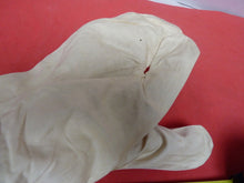 Load image into Gallery viewer, Original WW2 British Army Gunners Winter White Gloves - 1942
