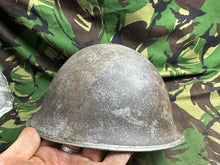 Charger l&#39;image dans la galerie, Genuine British / Canadian Army Mark 3 Turtle Helmet - Original WW2 Helmet
