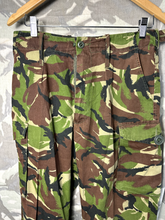 Lade das Bild in den Galerie-Viewer, Genuine British Army DPM Camouflaged Combat Trousers - 75/80/96
