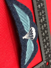 Load image into Gallery viewer, Genuine British Army Paratrooper Parachute Jump Wings - RAF Wings
