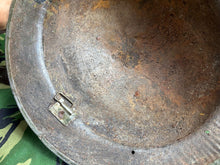 Charger l&#39;image dans la galerie, British Army Mk2 Brodie Helmet - Original WW2 - South African Manufactured
