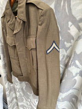 Load image into Gallery viewer, Original US Army Ike Jacket Uniform 36R

