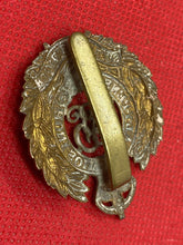 Lade das Bild in den Galerie-Viewer, Original WW1 British Army Royal Engineers Cap Badge
