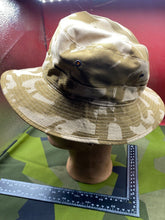 Load image into Gallery viewer, Original British Army Bush Hat. Wide Brim with Neck Cover. Desert-DPM Size 50
