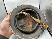 Charger l&#39;image dans la galerie, Original WW2 British Style South African Mk2 Army Combat Helmet &amp; Liner
