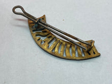 Load image into Gallery viewer, British Army WW1 MIDDLESEX Regiment Brass Shoulder Title
