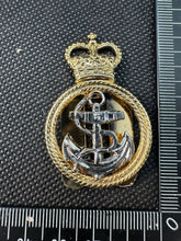 Load image into Gallery viewer, Genuine British Royal Navy Petty Officer PO Cap / Beret Badge - NEW OLD STOCK
