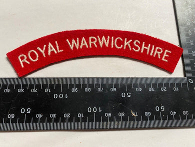 WW2 British Army ROYAL WARWICKSHIRE REGIMENT - Regimental Shoulder Title. - The Militaria Shop