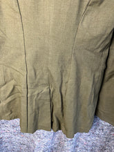 Lade das Bild in den Galerie-Viewer, Original US Army WW2 Class A Uniform Jacket - 38&quot; Chest
