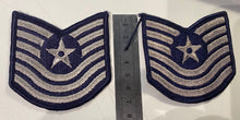 Load image into Gallery viewer, A small pair of US AIRFORCE Tech Sergeants Stripes in unissued condition - - B38
