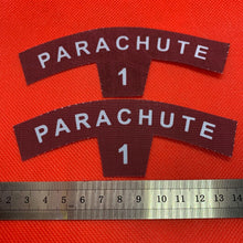 Lade das Bild in den Galerie-Viewer, Pair of WW2 Style Printed Parachute Regiment No.1 Shoulder Titles - Reproduction
