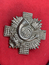 Load image into Gallery viewer, Original WW1 / WW2 British Army Highland Light Infantry Cap Badge
