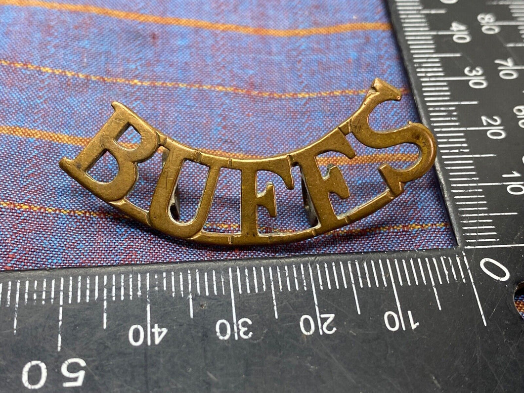 Original WW1 British Army Brass Buffs Shoulder Title