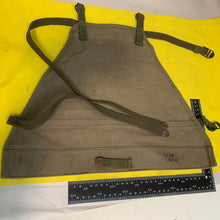 Charger l&#39;image dans la galerie, Original WW2 US Army M1928 Haversack Pack Tail - 1944 Dated
