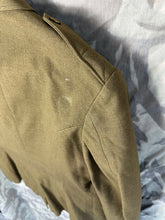 Charger l&#39;image dans la galerie, Original US Army WW2 Class A Uniform Jacket - 38&quot; Chest
