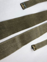 Charger l&#39;image dans la galerie, Original WW2 British Army 37 Pattern L Straps Pair - Wartime Dated
