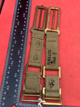 Charger l&#39;image dans la galerie, Original WW2 British Army 37 Pattern Brace Adaptor Pair
