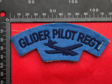 Load image into Gallery viewer, Glider Pilot Regiment RAF British Army Shoulder Titles Matching Facing Pair
