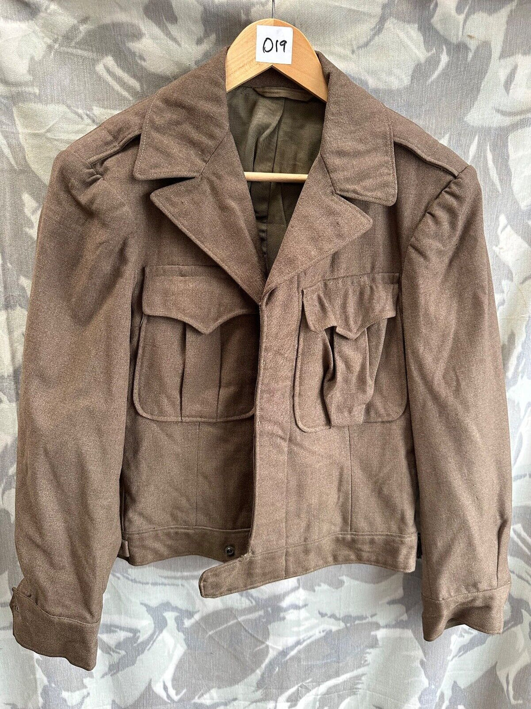 Original WW2 US Army Ike Jacket 34R 1945 Dated