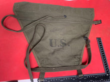 Lade das Bild in den Galerie-Viewer, Original WW2 US Army M1928 Haversack Pack Tail - 1944 Dated
