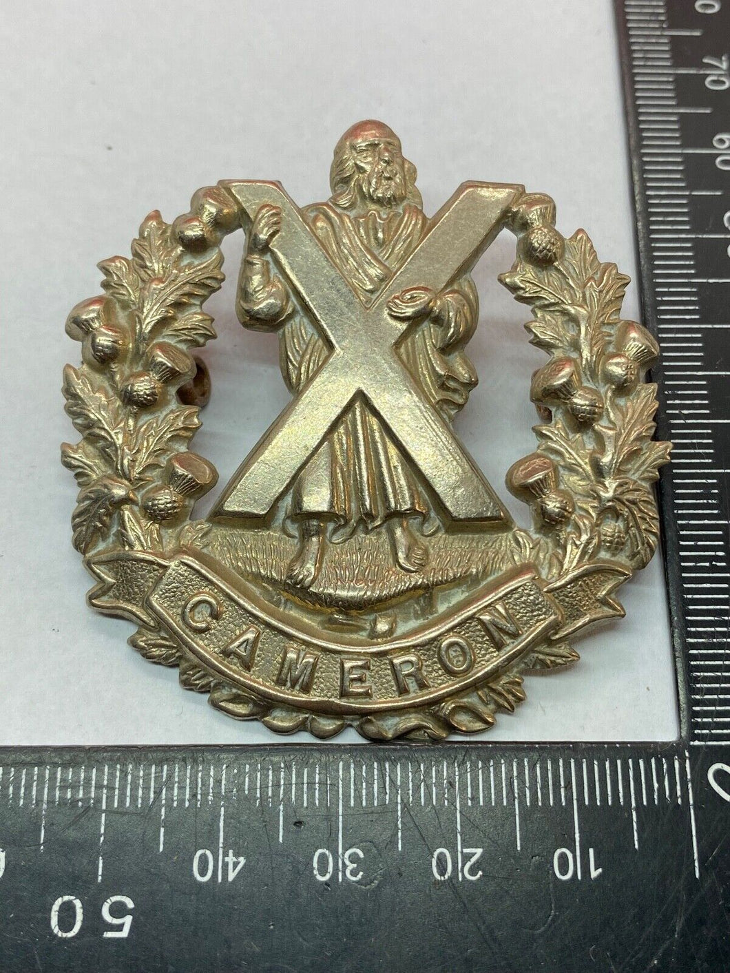 Original WW1 / WW2 British Army Cameron Highlanders Regiment Cap Badge