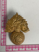 Load image into Gallery viewer, WW1  British Army Royal London Fusiliers Cap Badge
