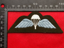 Charger l&#39;image dans la galerie, Genuine British Army Paratrooper Parachute Jump Wings
