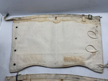 Charger l&#39;image dans la galerie, Original British Army / Royal Navy White 37 Pattern Spats / Gaiters- Well Marked
