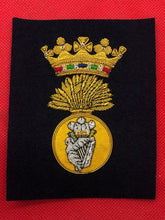 Charger l&#39;image dans la galerie, British Army Bullion Embroidered Blazer Badge - Royal Irish Fusiliers
