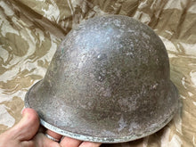 Charger l&#39;image dans la galerie, WW2 Mk3 High Rivet Turtle - British / Canadian Army Helmet - Nice Original
