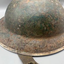 Charger l&#39;image dans la galerie, Original WW2 South African Army Mk2 Brodie Helmet - British Style Combat Helmet
