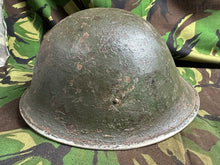 Charger l&#39;image dans la galerie, British / Canadian Army Mark 3 Turtle Helmet - Original WW2 Combat Helmet
