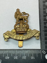 Load image into Gallery viewer, Original WW1 / WW2 British Army - Army Pay Corps Cap Badge
