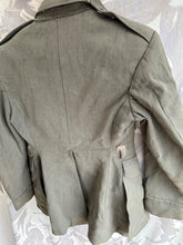 Load image into Gallery viewer, Original US Marines Dress Jacket Class A - Possibly WW2?
