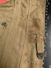 Load image into Gallery viewer, Original WW2 US Army M1928 Haversack Pack Tail
