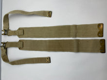 Charger l&#39;image dans la galerie, Original WW2 British Army 37 Pattern L Straps Pair - Wartime Dated
