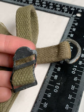 Lade das Bild in den Galerie-Viewer, Original WW2 US Army M1928 Haversack Pack Tail - 1944 Dated
