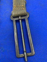 Charger l&#39;image dans la galerie, Original WW2 British Army 37 Pattern Brace Adaptors Pair - 1941
