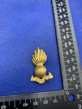 Charger l&#39;image dans la galerie, Royal Artillery British Army Cap/Beret/Collar Badge
