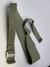 Charger l&#39;image dans la galerie, Original WW2 British Army 44 Pattern Shoulder Strap
