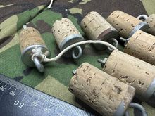 Charger l&#39;image dans la galerie, New Old Stock WW1 / WW2 British Army Waterbottle Cork with Loop. Original Item.
