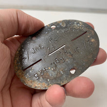 Load image into Gallery viewer, Original WW2 German Army Soldiers Dog Tags - 2./Jnf.Rgt. 426 - B9
