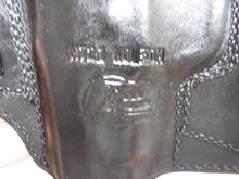 Charger l&#39;image dans la galerie, Black Leather Pistol Holster Belt Mounted - Don Hume H721 No.30M

