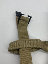 Charger l&#39;image dans la galerie, Original British Army Water Bottle Webbing Carrier / Harness
