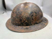 Load image into Gallery viewer, WW1 / WW2 British Army Mk1* - Original Army Combat Helmet
