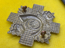 Load image into Gallery viewer, WW1 / WW2 British Army HIGHLAND LIGHT INFANTRY REGIMENT - White Metal Cap Badge.
