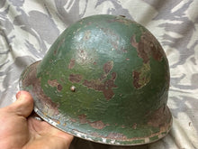 Charger l&#39;image dans la galerie, Original WW2 British / Canadian Army Mk3 High Rivet Turtle Helmet &amp; Liner
