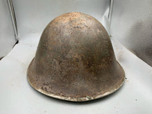 Charger l&#39;image dans la galerie, Original WW2 British / Canadian Army Mk3 Turtle Combat Helmet
