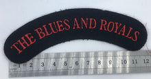 Load image into Gallery viewer, A nice WW2 pattern British Army - BLUES &amp; ROYALS cloth shoulder title ----- B16
