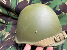 Charger l&#39;image dans la galerie, Original WW2 Pattern Ssh 40 Russian Army Combat Helmet Reissue
